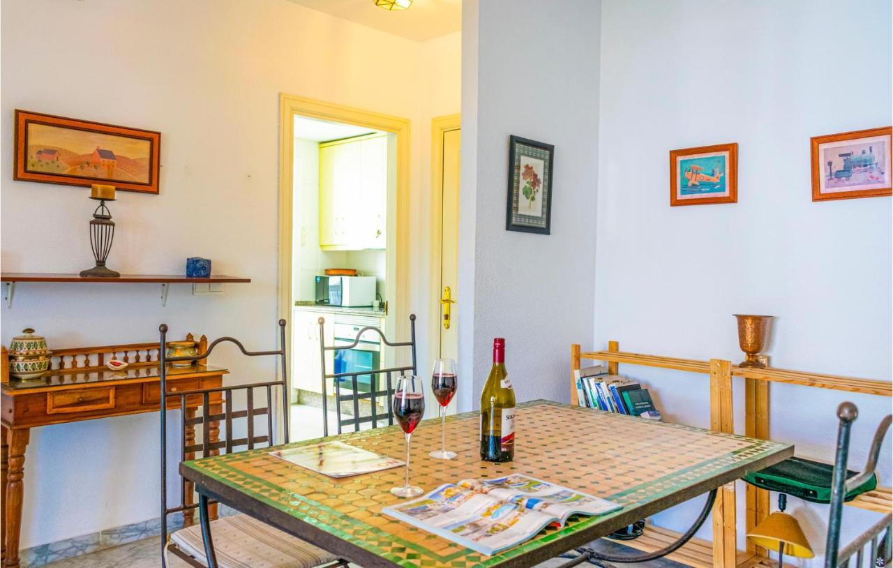 Lovely Apartment In Marbella With Kitchenette Exterior photo